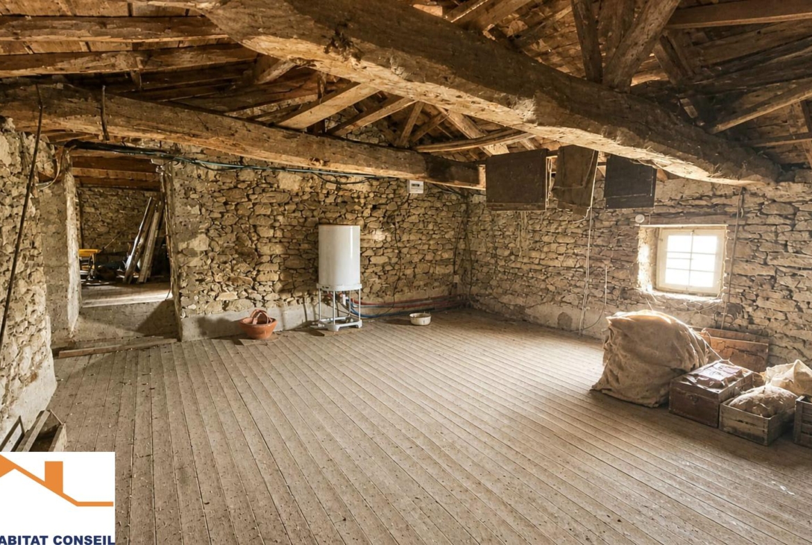 Vente Maison 110 m² à Le Poiré-sur-Vie 135 000 €