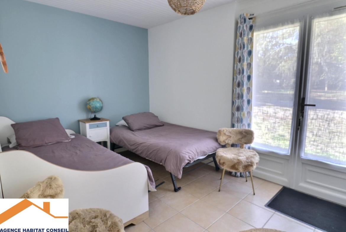 Vente Maison 209 m² à Saint-Étienne-du-Bois 399 000 €