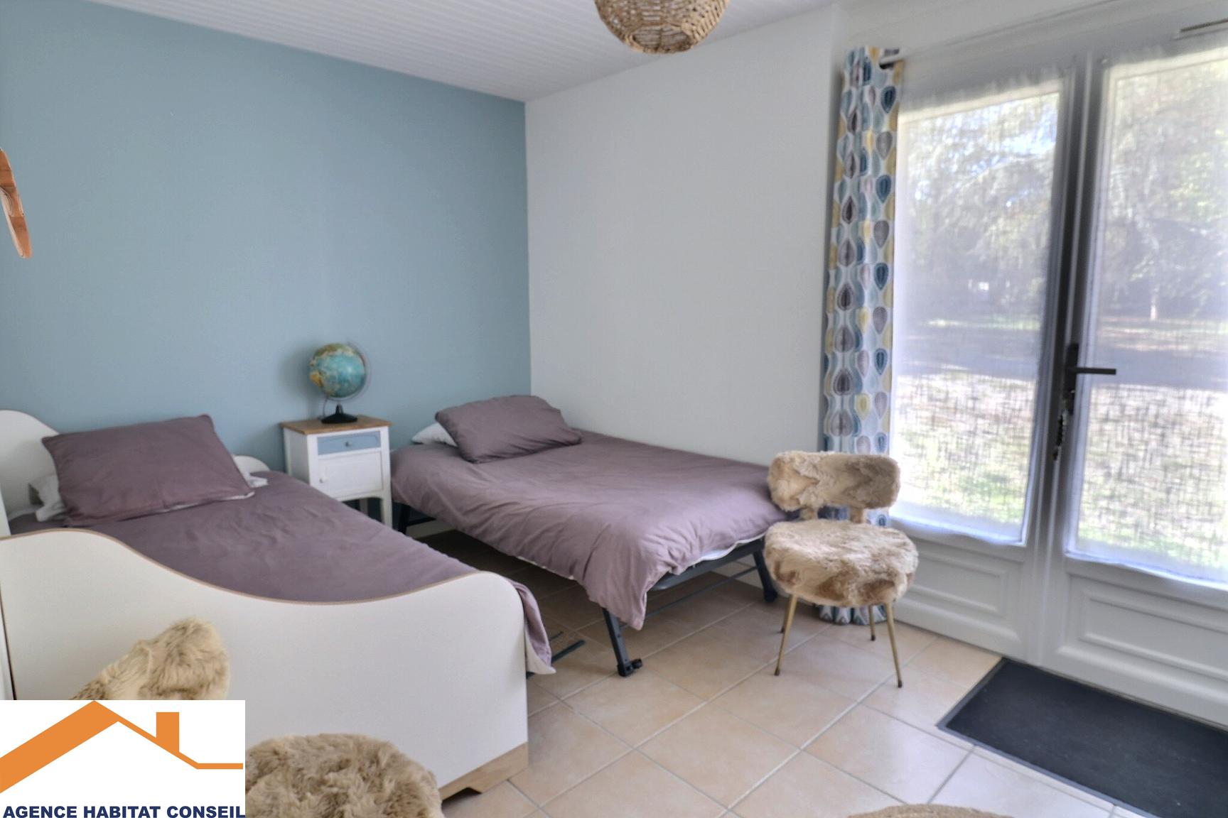 Vente Maison 209 m² à Saint-Étienne-du-Bois 399 000 €
