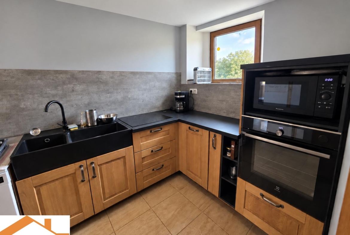 Vente Maison 104 m² à Saint-Étienne-du-Bois 159 000 €