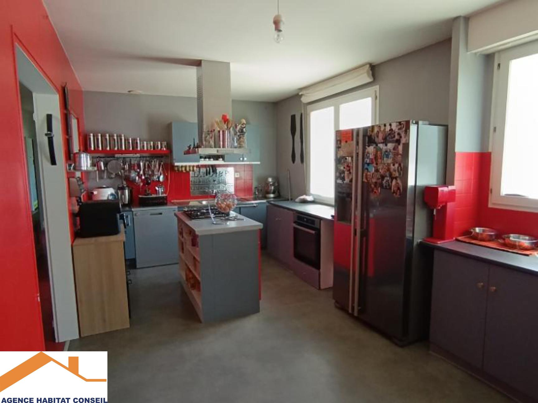 Vente Maison 87 m² à Belleville-sur-Vie 168 500 €
