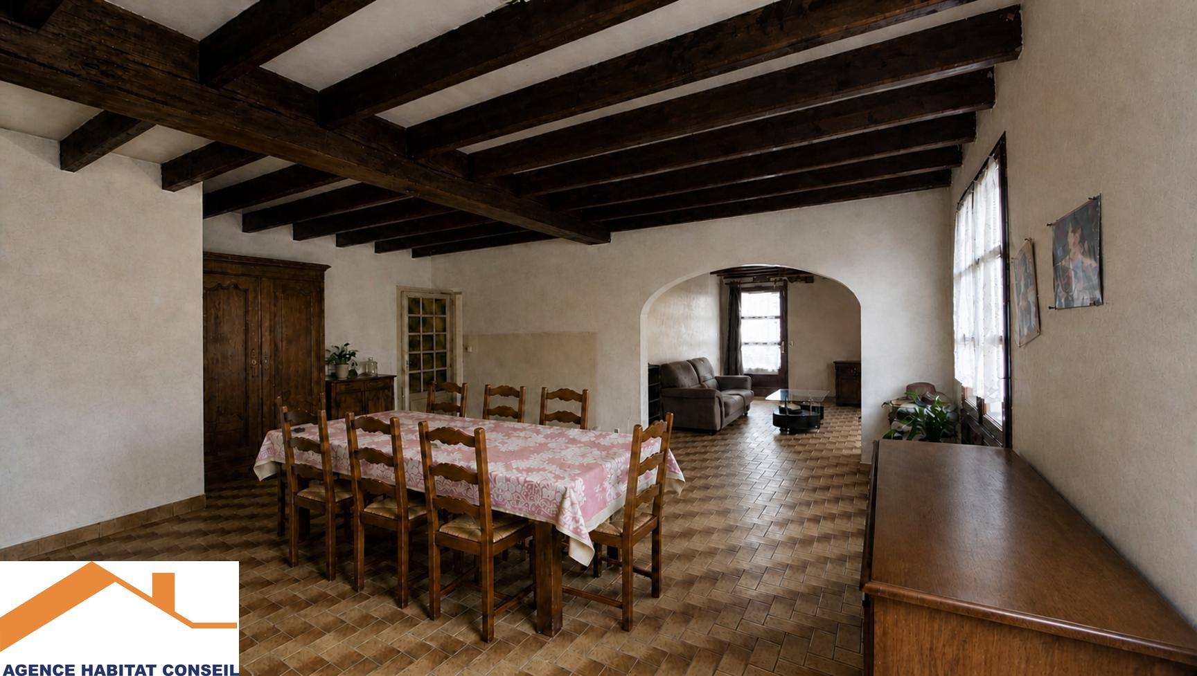 Vente Maison 110 m² à Le Poiré-sur-Vie 135 000 €