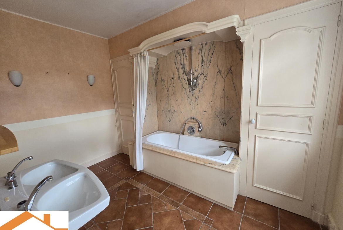 Vente Maison 460 m² à Les Lucs-sur-Boulogne 535 000 €