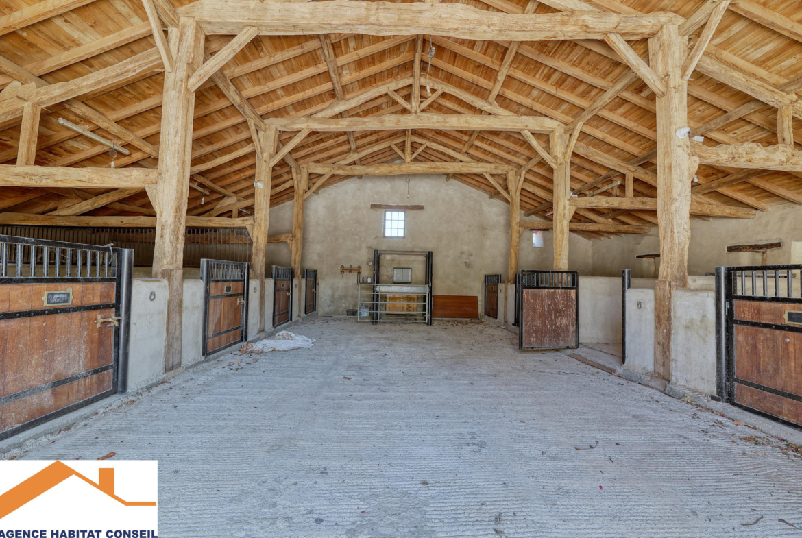 Vente Propriété 200 m² à Les Lucs-sur-Boulogne 571 000 €