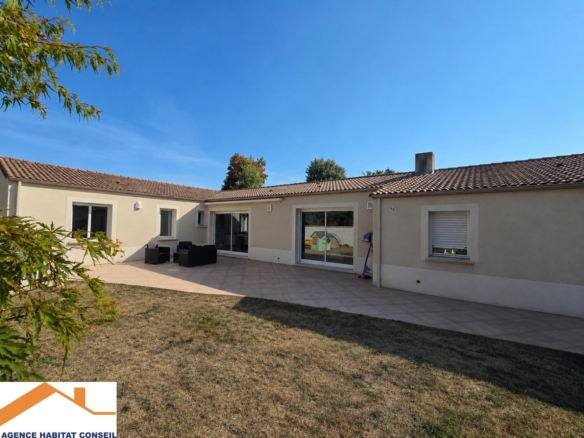 Vente Maison 133 m² à Belleville-sur-Vie 329 000 €
