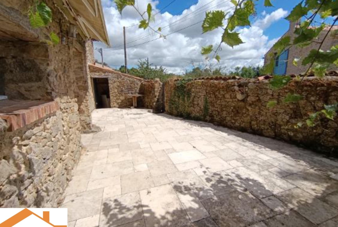 Vente Maison 210 m² à Le Poiré-sur-Vie 345 500 €