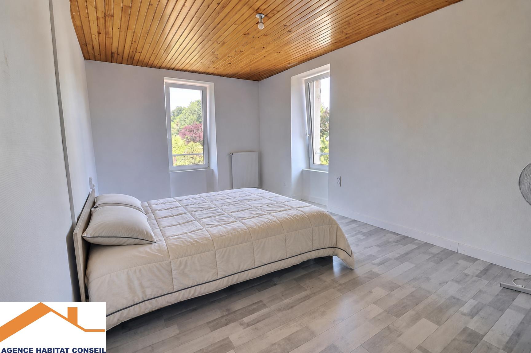 Vente Maison 100 m² à Saint-Denis-la-Chevasse 209 000 €