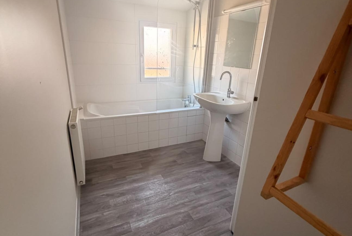 Location Maison 75 m² à Belleville-sur-Vie 780 € CC /mois