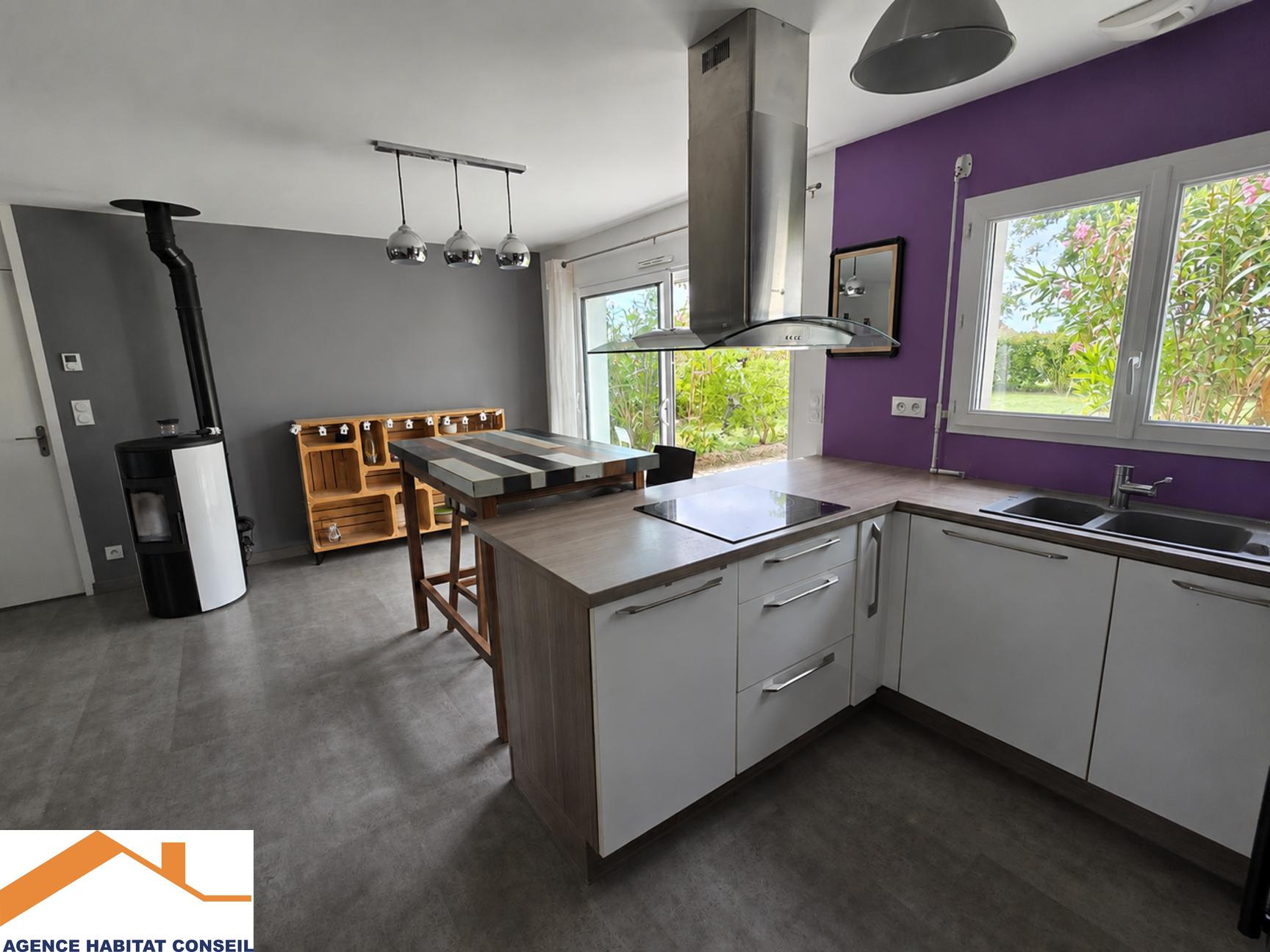 Vente Maison 79 m² à Saint-Étienne-du-Bois 199 000 €