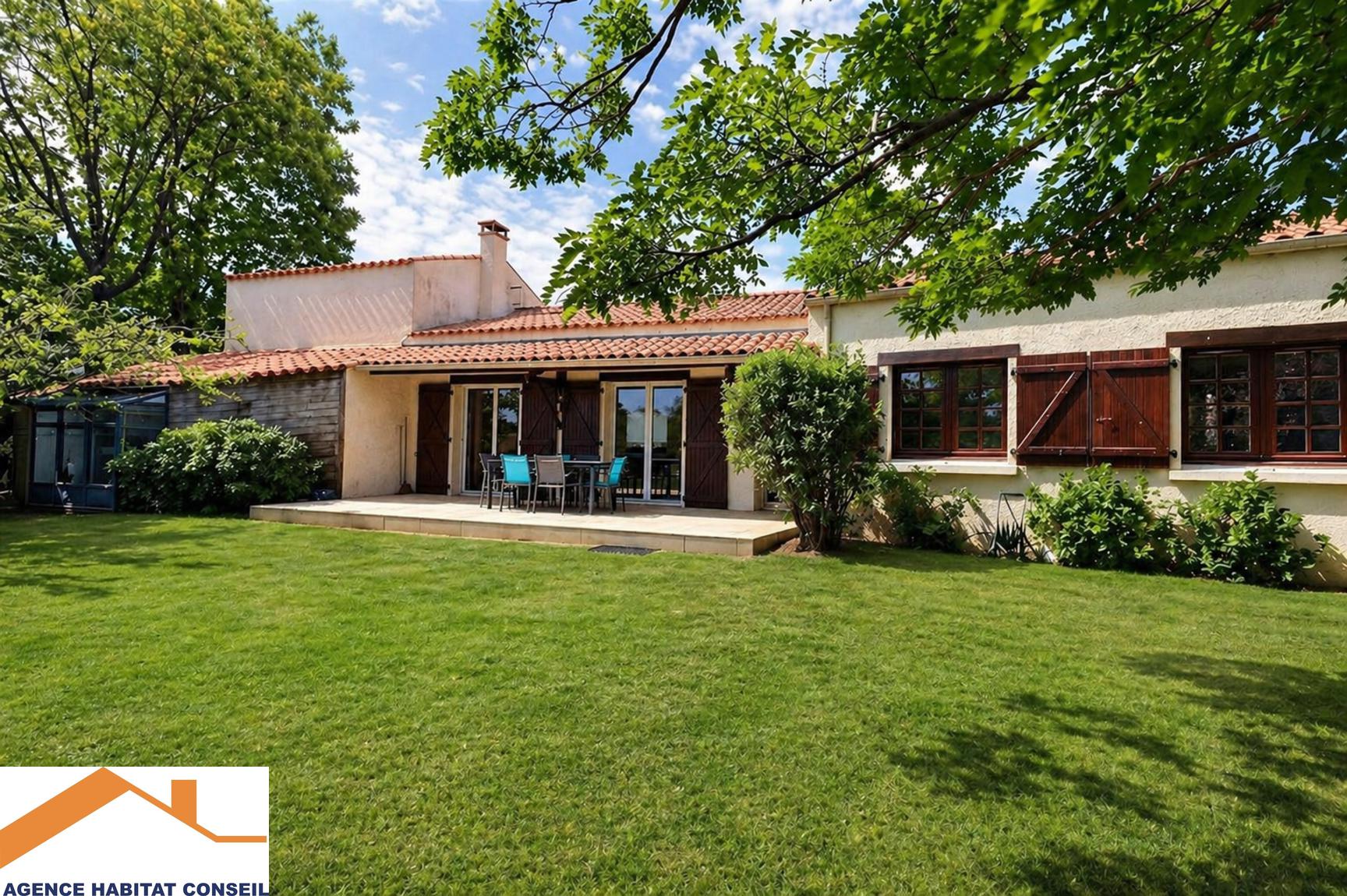 Vente Maison 160 m² à Le Poiré-sur-Vie 399 500 €