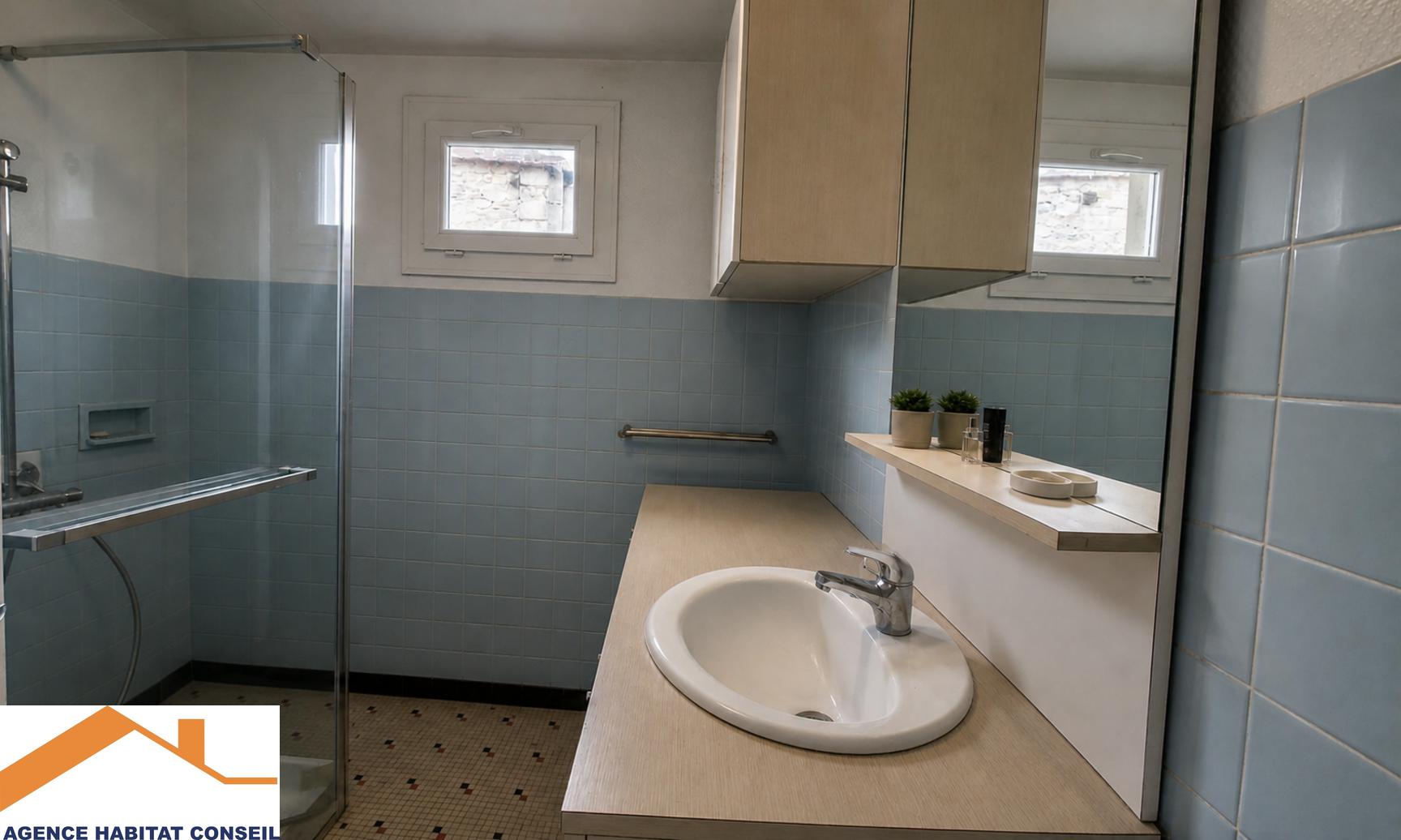 Vente Maison 110 m² à Le Poiré-sur-Vie 135 000 €