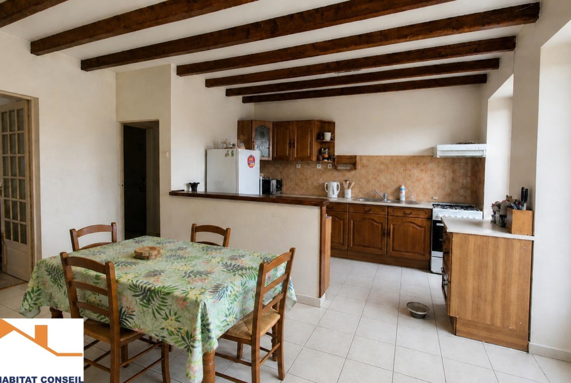 Vente Maison 110 m² à Le Poiré-sur-Vie 135 000 €