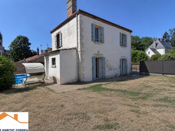 Vente Maison 100 m² à Saint-Denis-la-Chevasse 209 000 €