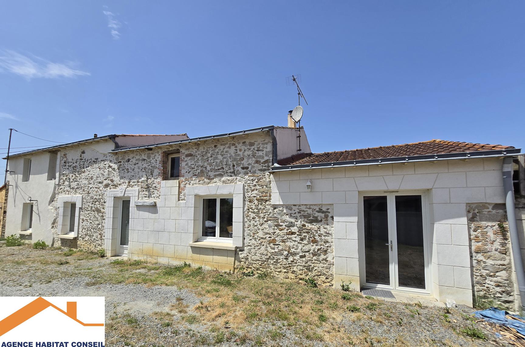 Vente Maison 140 m² à Les Lucs-sur-Boulogne 162 000 €