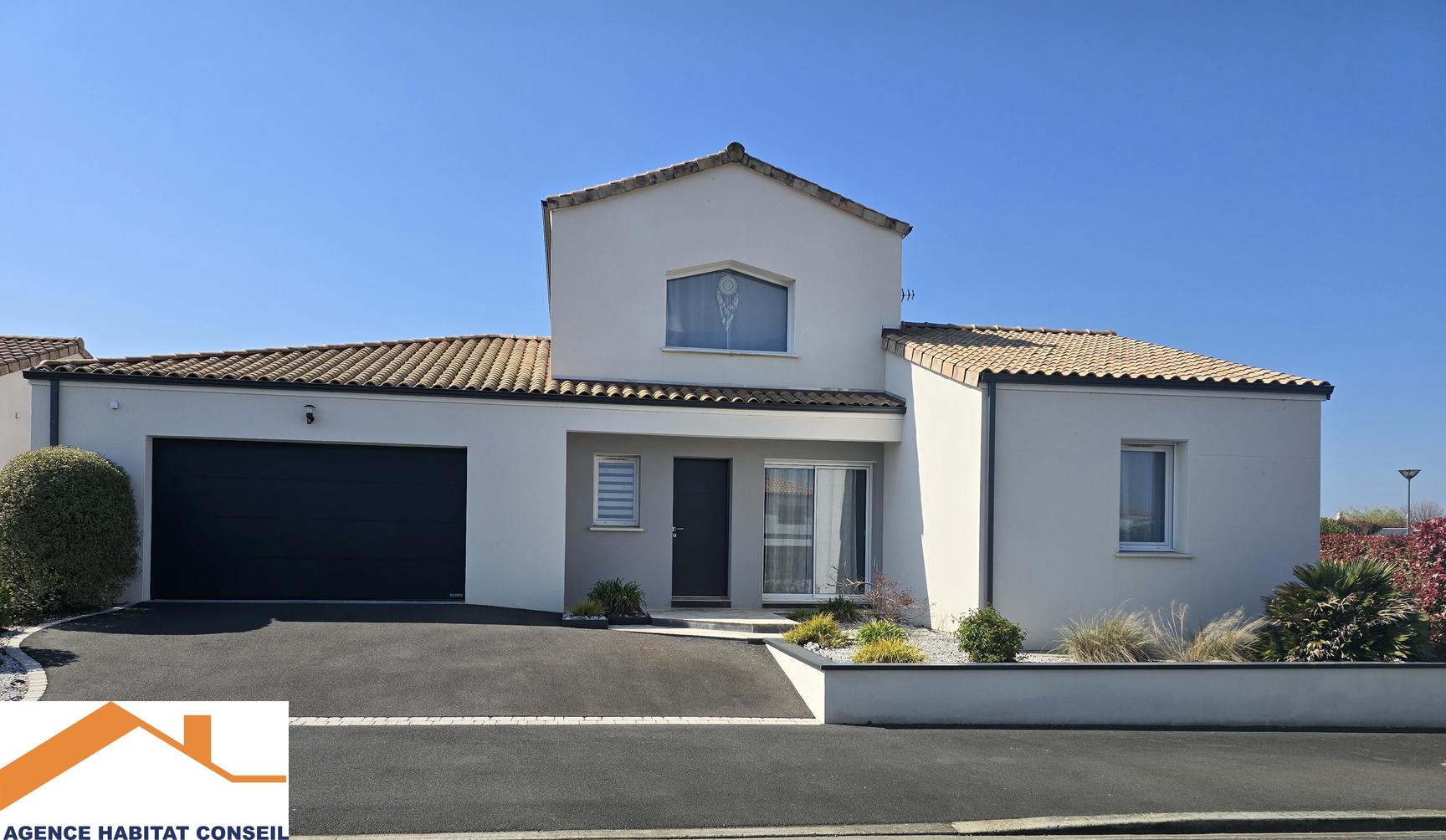 Vente Maison 123 m² à L’Herbergement 336 800 €