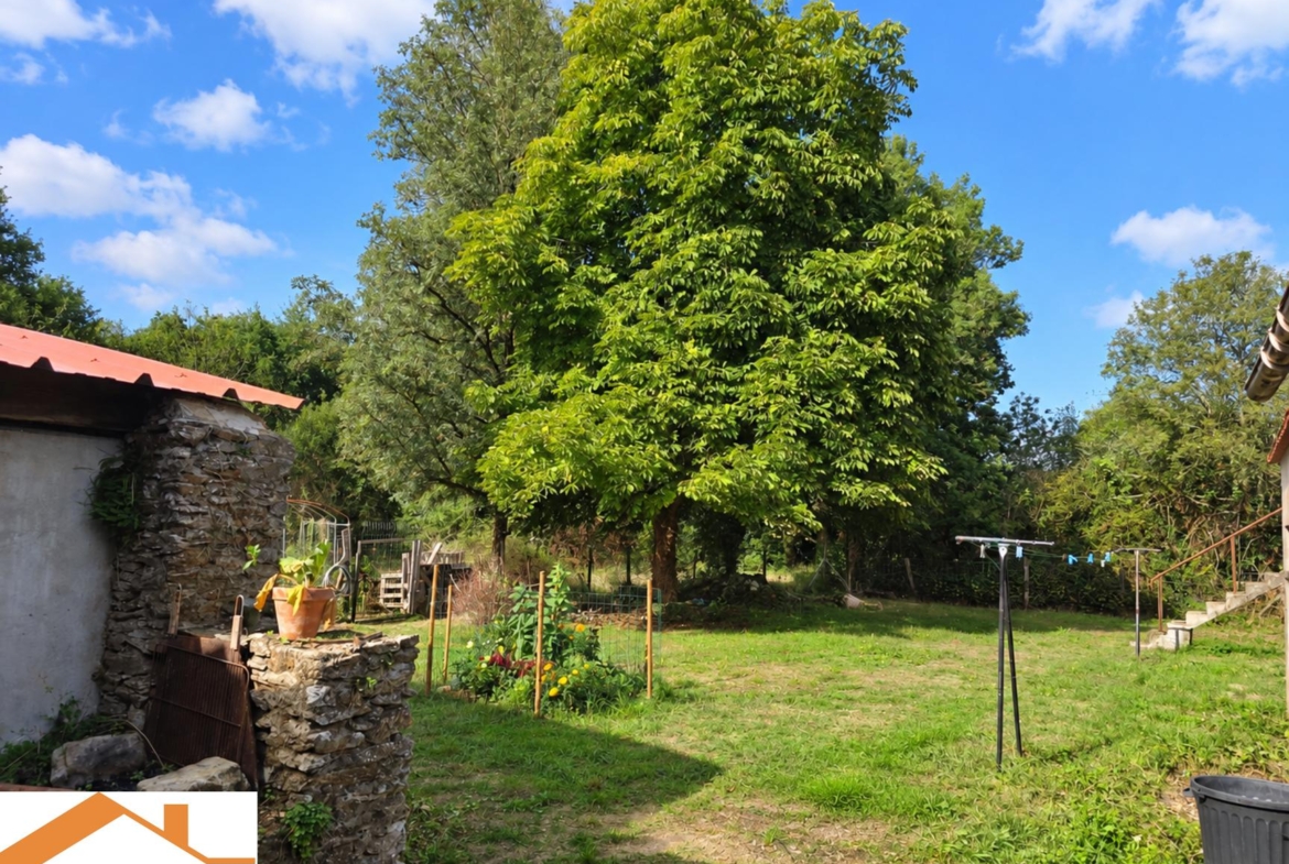 Vente Maison 104 m² à Saint-Étienne-du-Bois 159 000 €