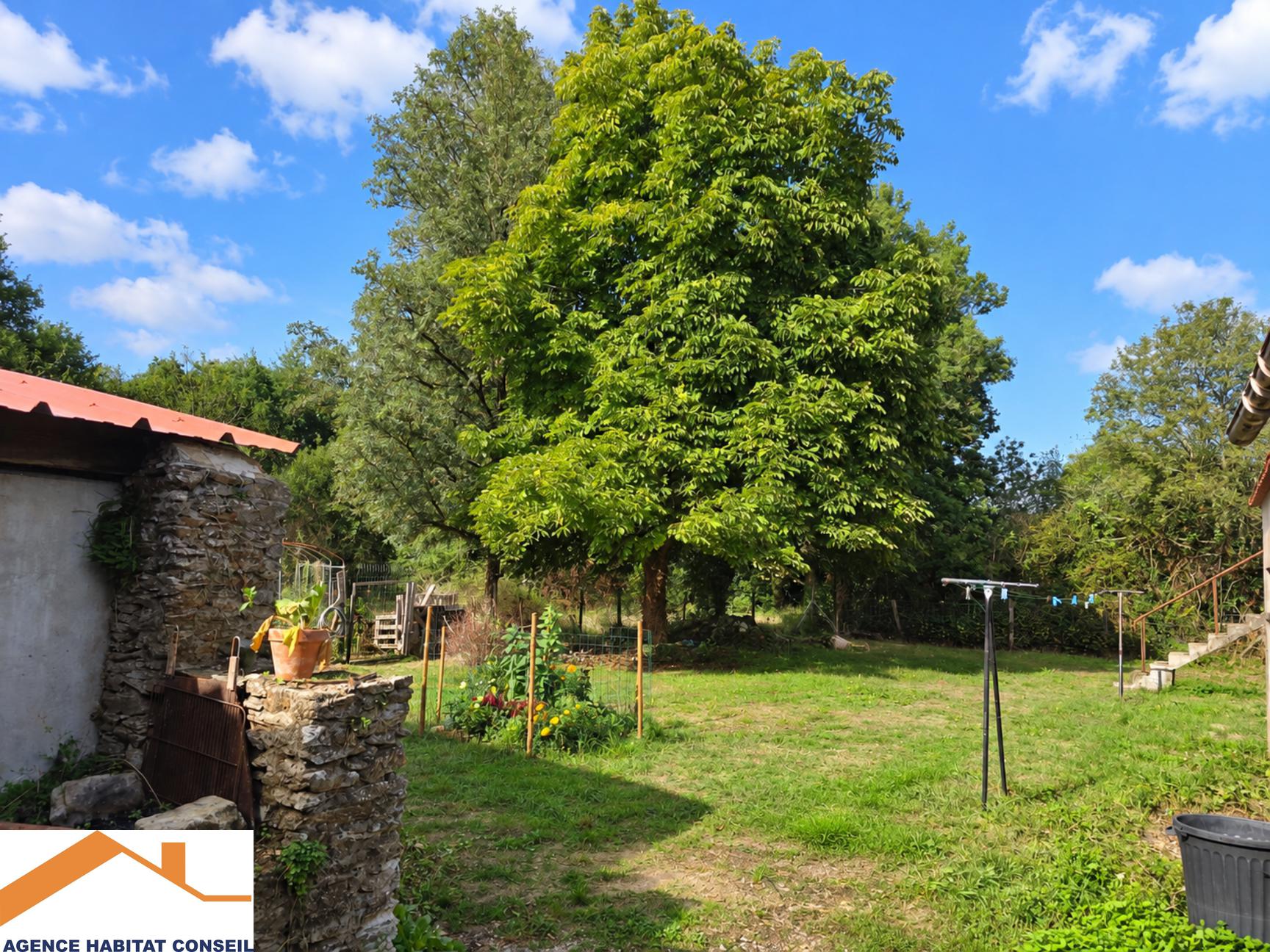 Vente Maison 104 m² à Saint-Étienne-du-Bois 159 000 €