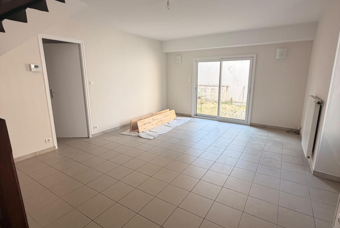 Location Maison 75 m² à Belleville-sur-Vie 780 € CC /mois