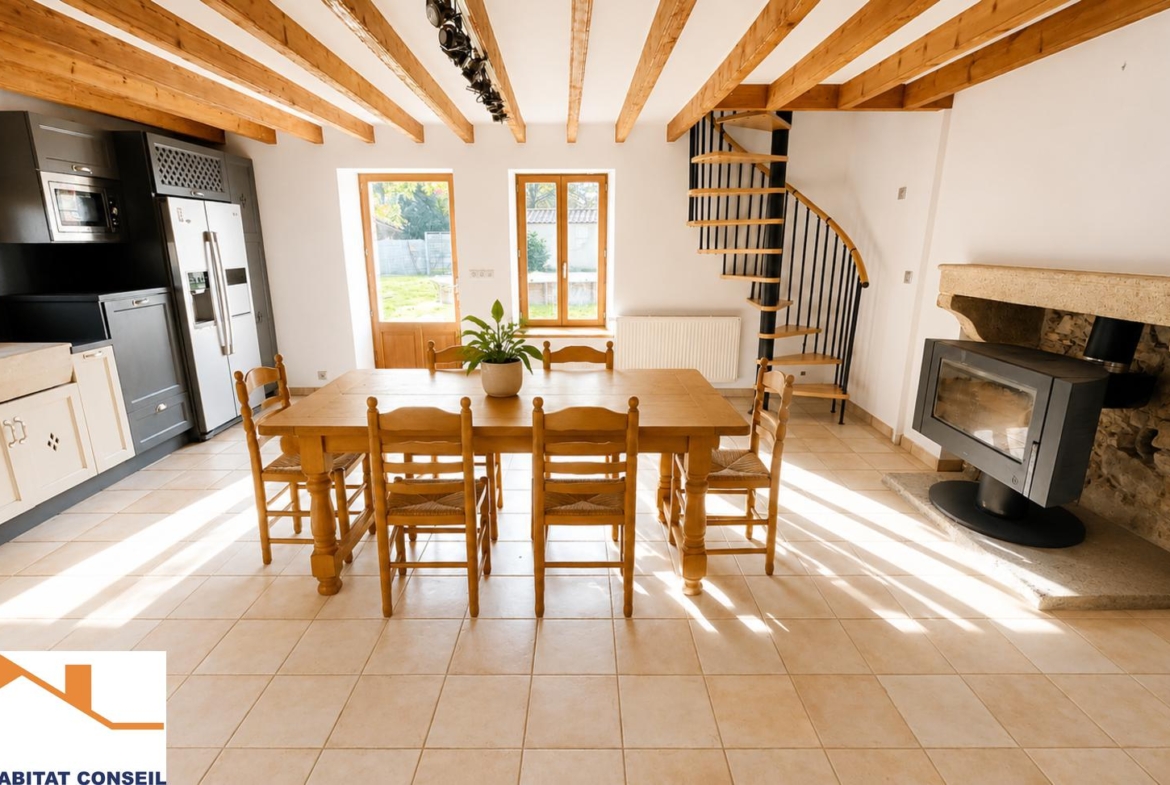 Vente Maison 210 m² à Le Poiré-sur-Vie 345 500 €