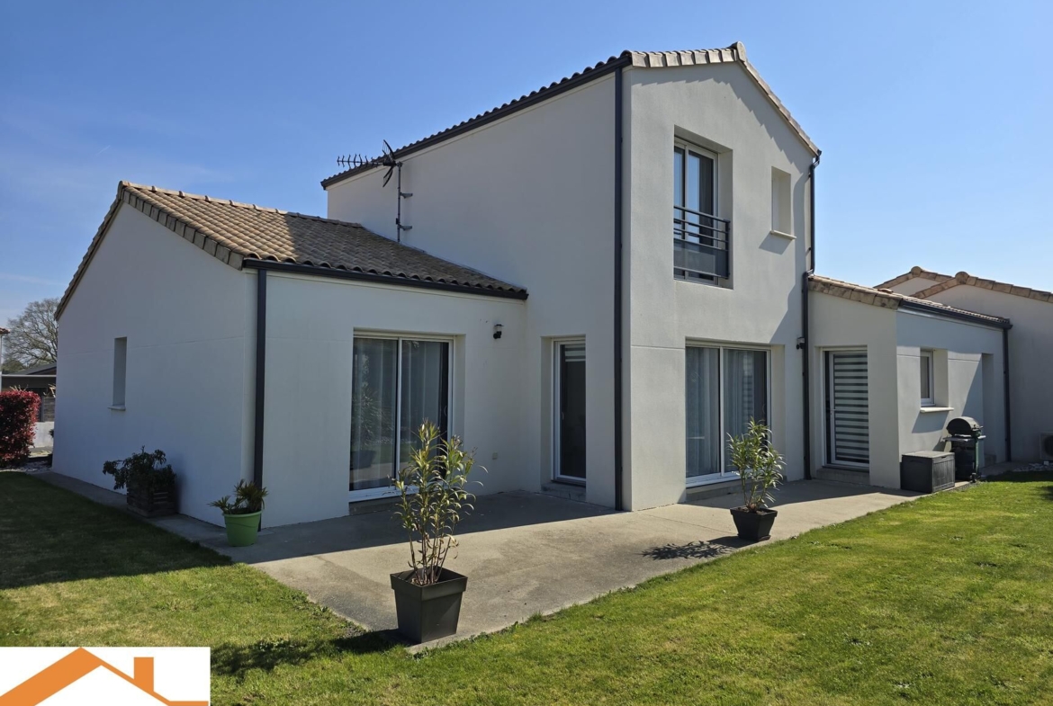 Vente Maison 123 m² à L’Herbergement 336 800 €
