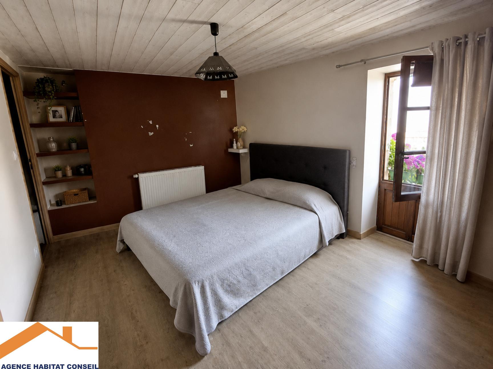 Vente Maison 210 m² à Le Poiré-sur-Vie 345 500 €