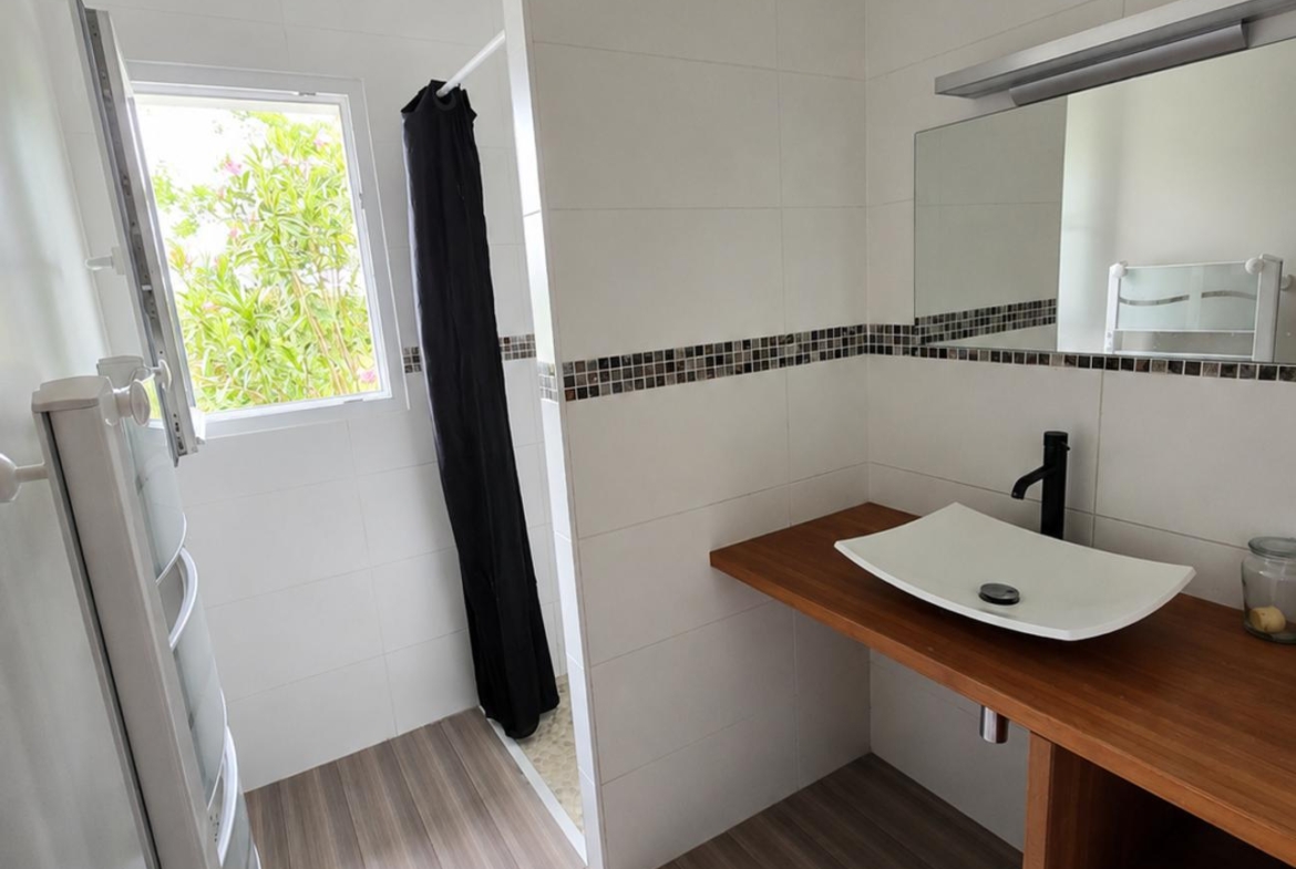 Vente Maison 79 m² à Saint-Étienne-du-Bois 199 000 €