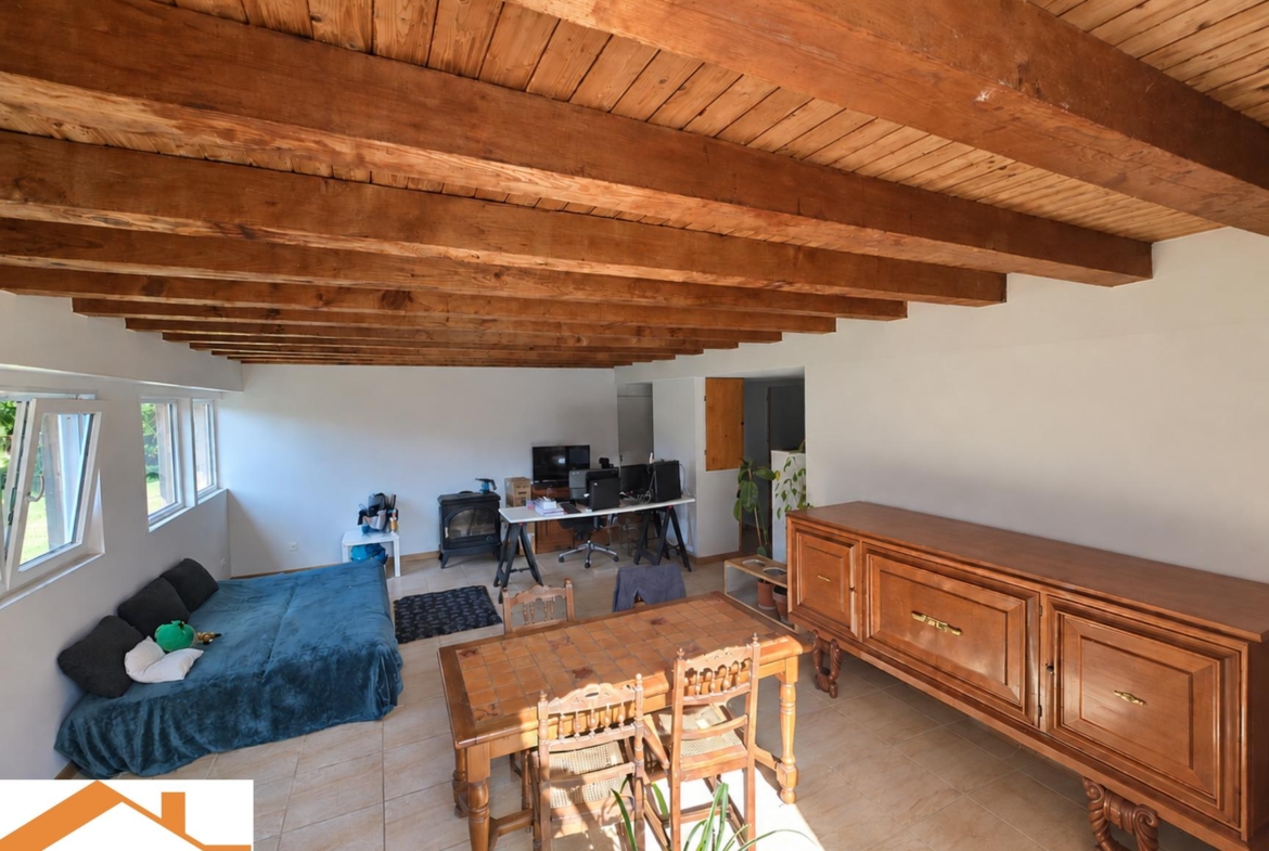 Vente Maison 104 m² à Saint-Étienne-du-Bois 159 000 €