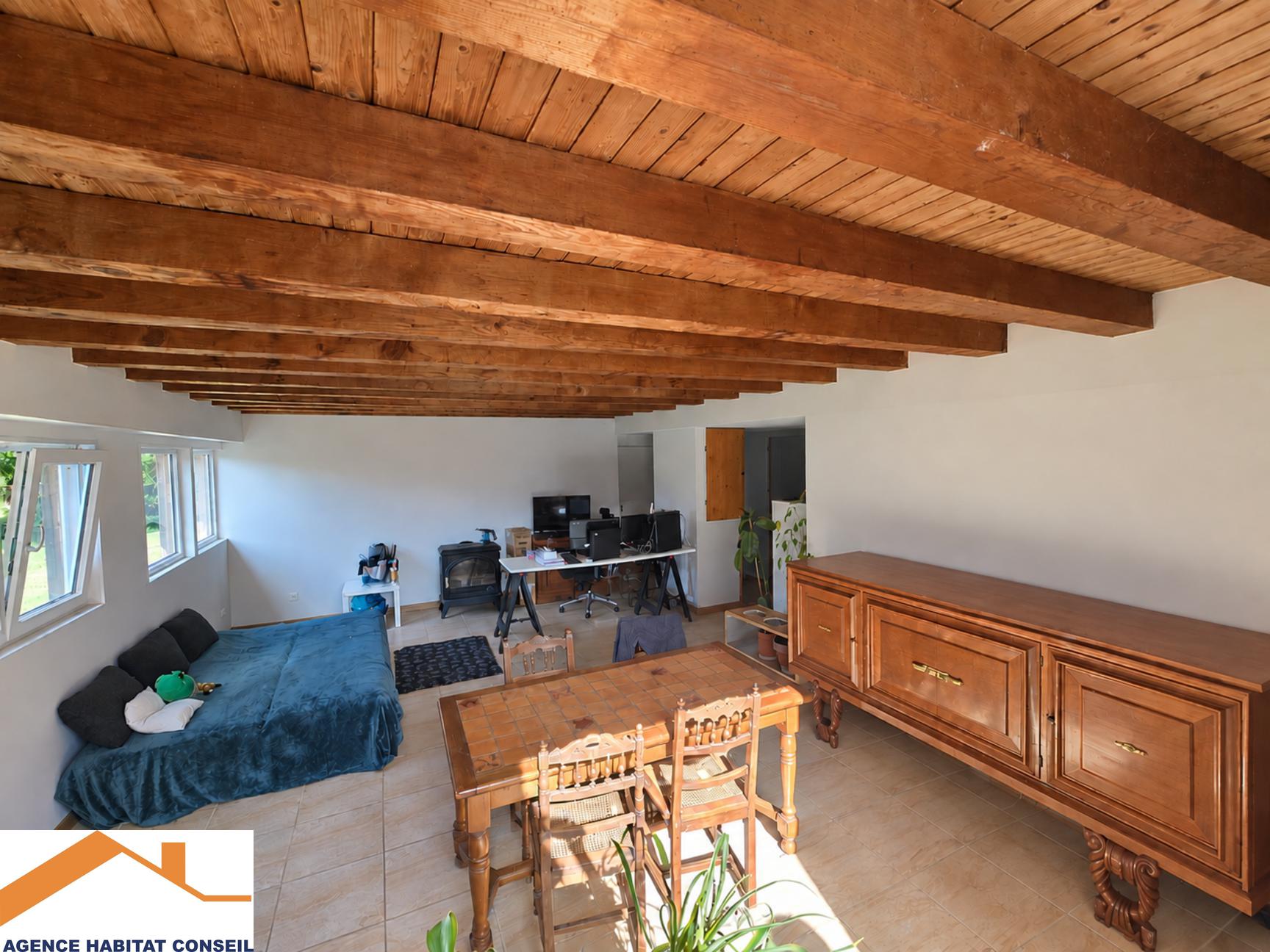 Vente Maison 104 m² à Saint-Étienne-du-Bois 159 000 €