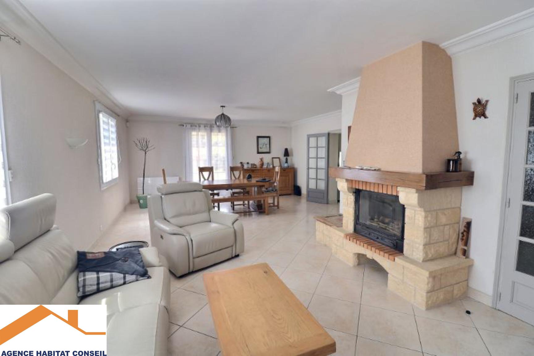 Vente Maison 133 m² à Saint-Denis-la-Chevasse 295 000 €