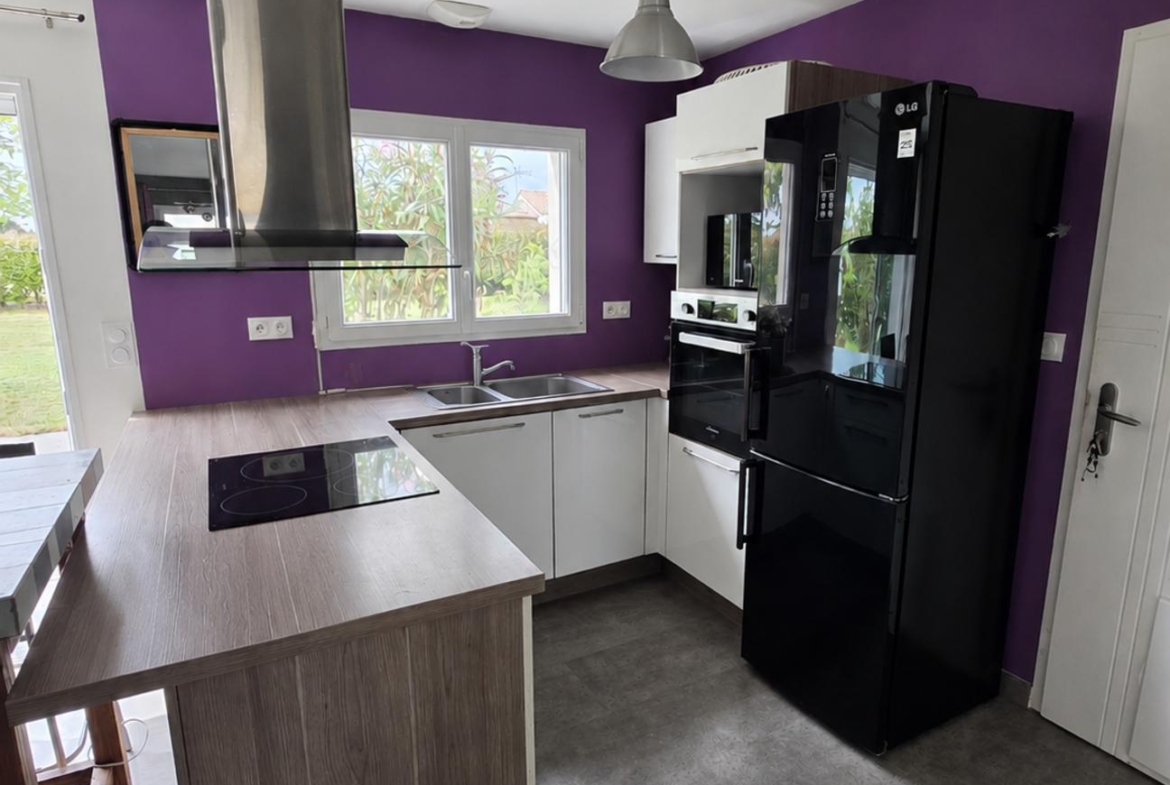 Vente Maison 79 m² à Saint-Étienne-du-Bois 199 000 €