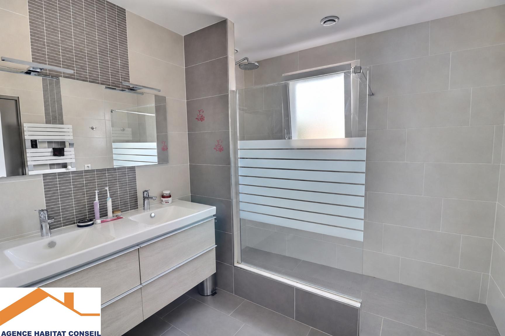 Vente Maison 133 m² à Saint-Denis-la-Chevasse 295 000 €