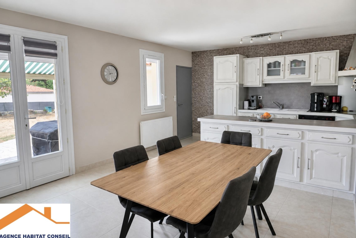 Vente Maison 133 m² à Saint-Denis-la-Chevasse 295 000 €