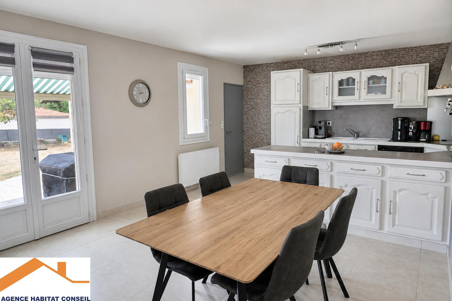 Vente Maison 133 m² à Saint-Denis-la-Chevasse 295 000 €