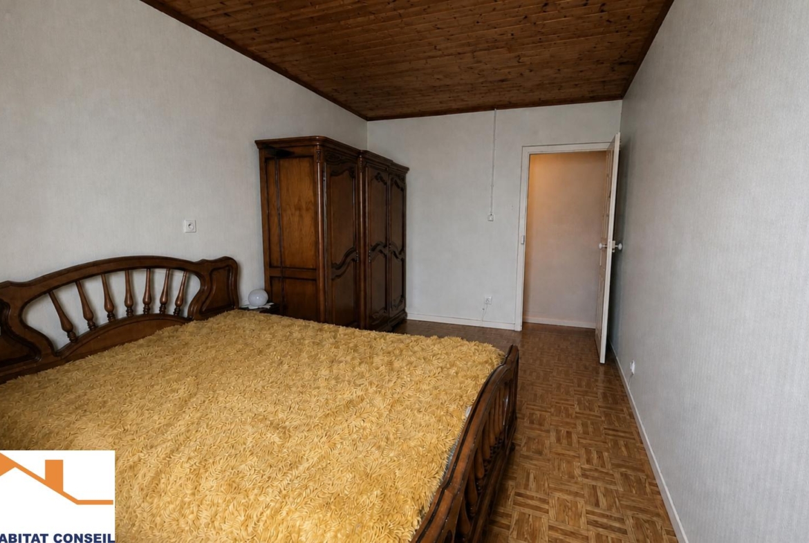 Vente Maison 110 m² à Le Poiré-sur-Vie 135 000 €