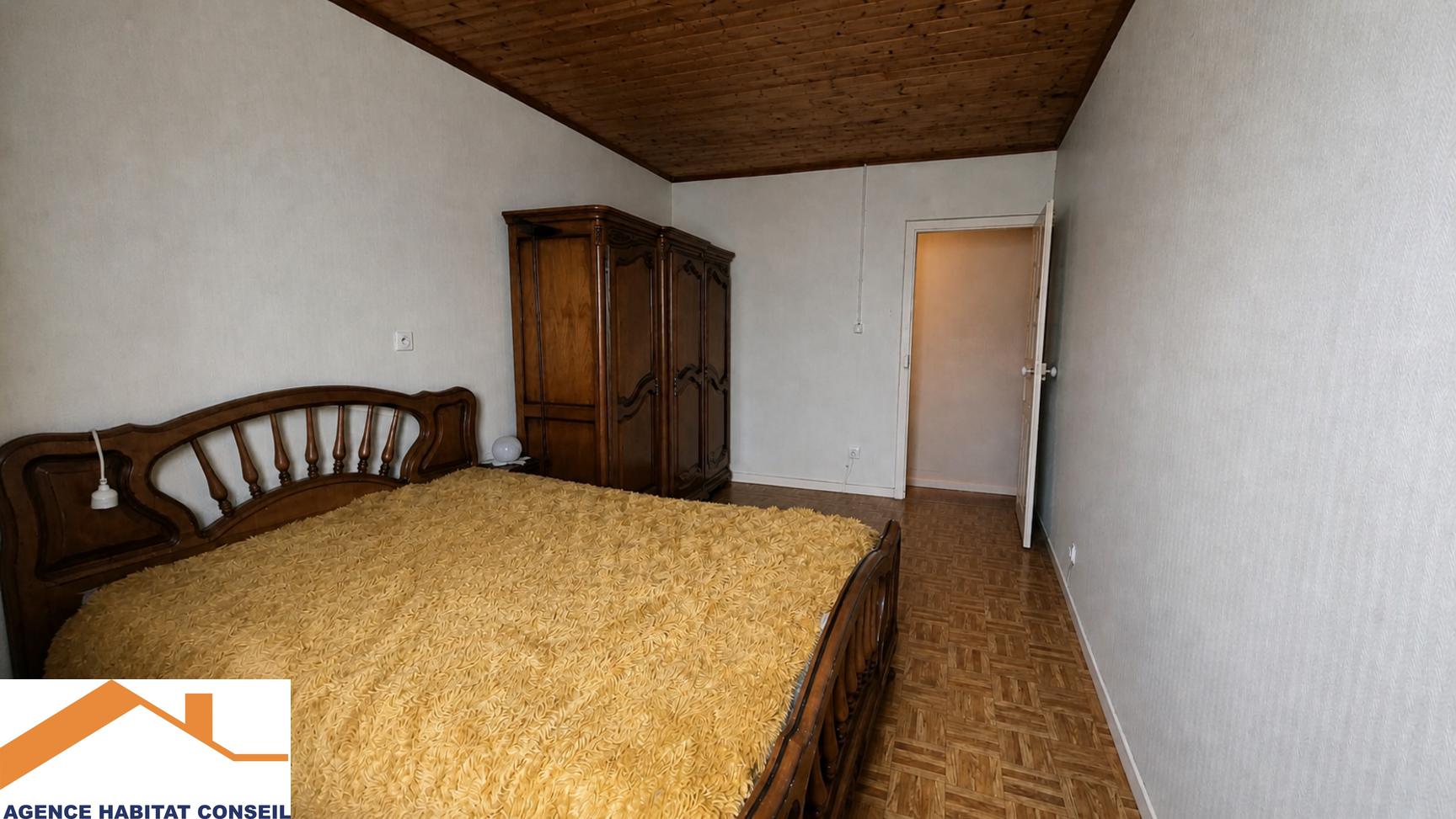 Vente Maison 110 m² à Le Poiré-sur-Vie 135 000 €