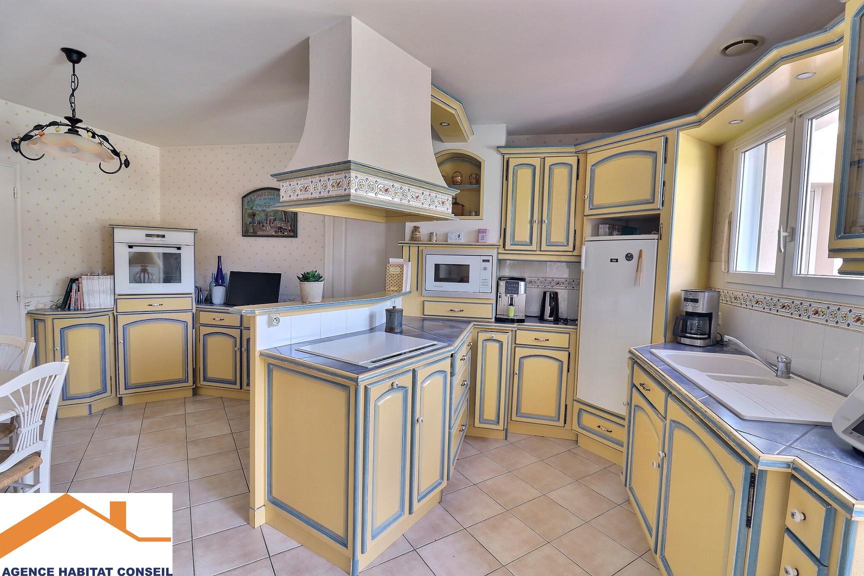 Vente Maison 160 m² à Saint-Denis-la-Chevasse 344 000 €