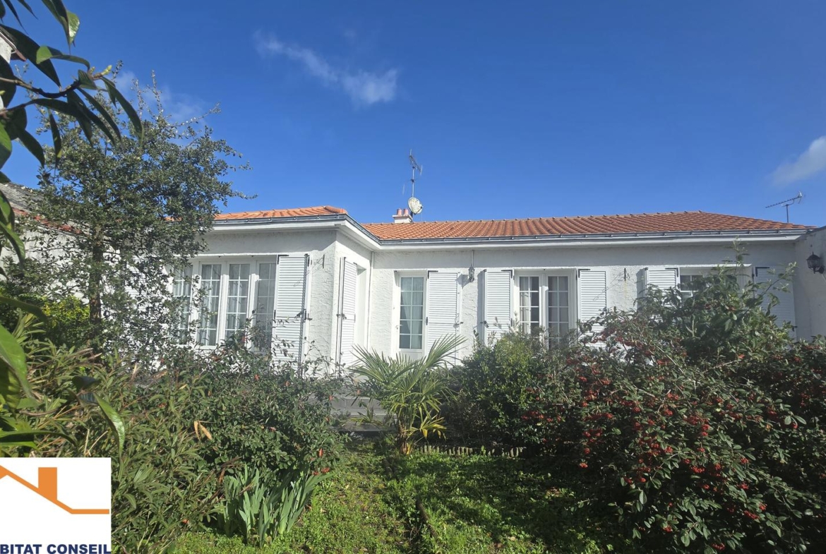 Vente Maison 161 m² à Les Lucs-sur-Boulogne 245 000 €