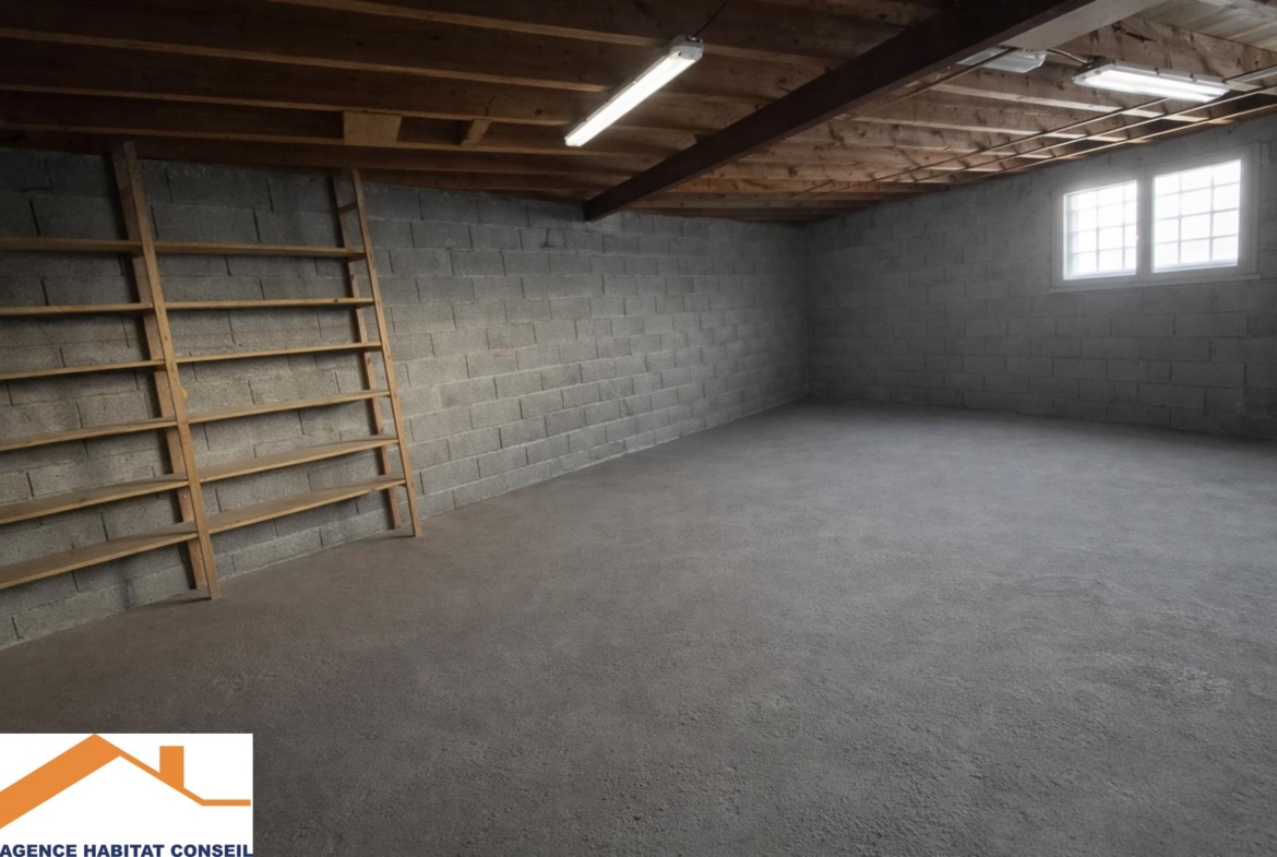 Location Commerce divers 200 m² à Les Lucs-sur-Boulogne 950 € CC /mois