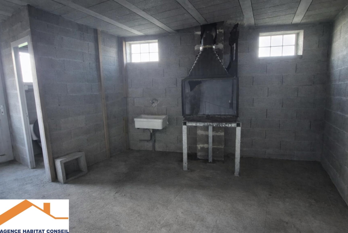 Location Commerce divers 200 m² à Les Lucs-sur-Boulogne 950 € CC /mois