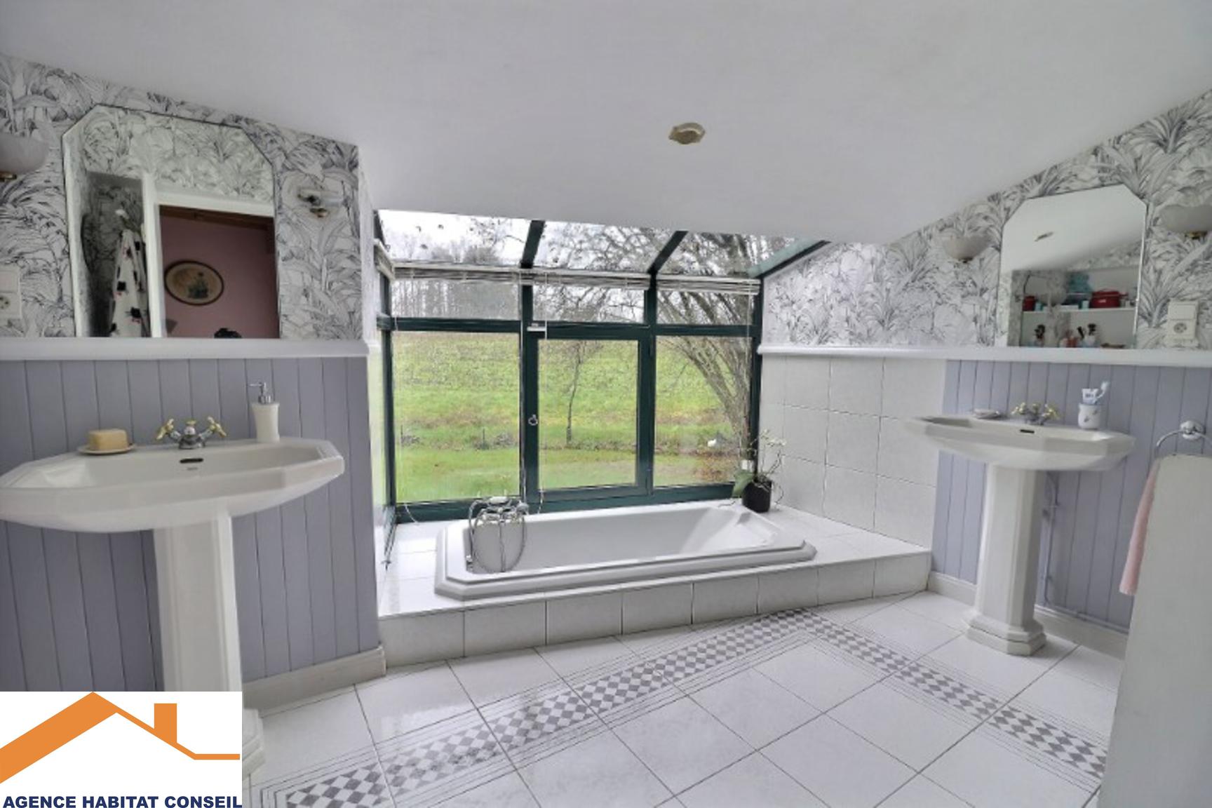 Vente Maison 160 m² à Le Poiré-sur-Vie 399 500 €