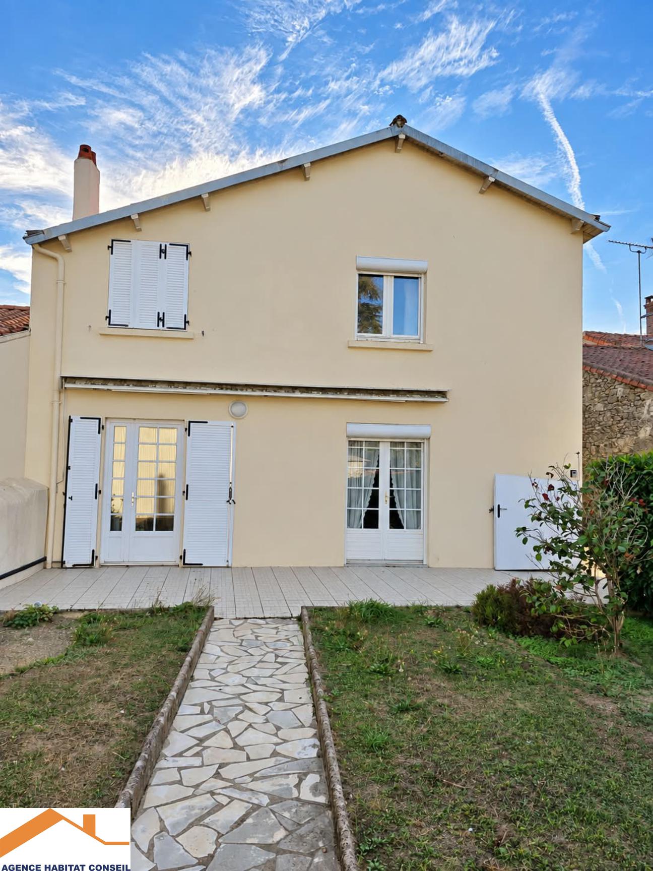 Vente Maison 119 m² à Les Lucs-sur-Boulogne 190 000 €