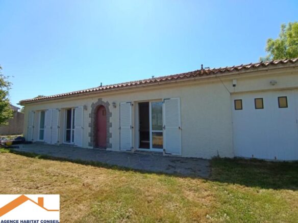 Vente Maison 87 m² à Belleville-sur-Vie 168 500 €