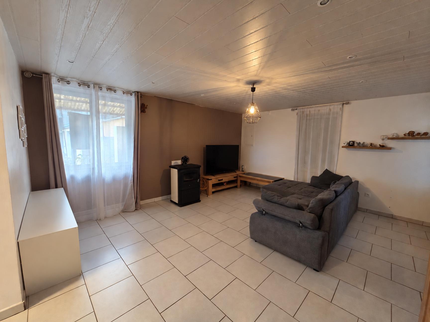 Vente Maison 79 m² à Saint-Étienne-du-Bois 167 000 €