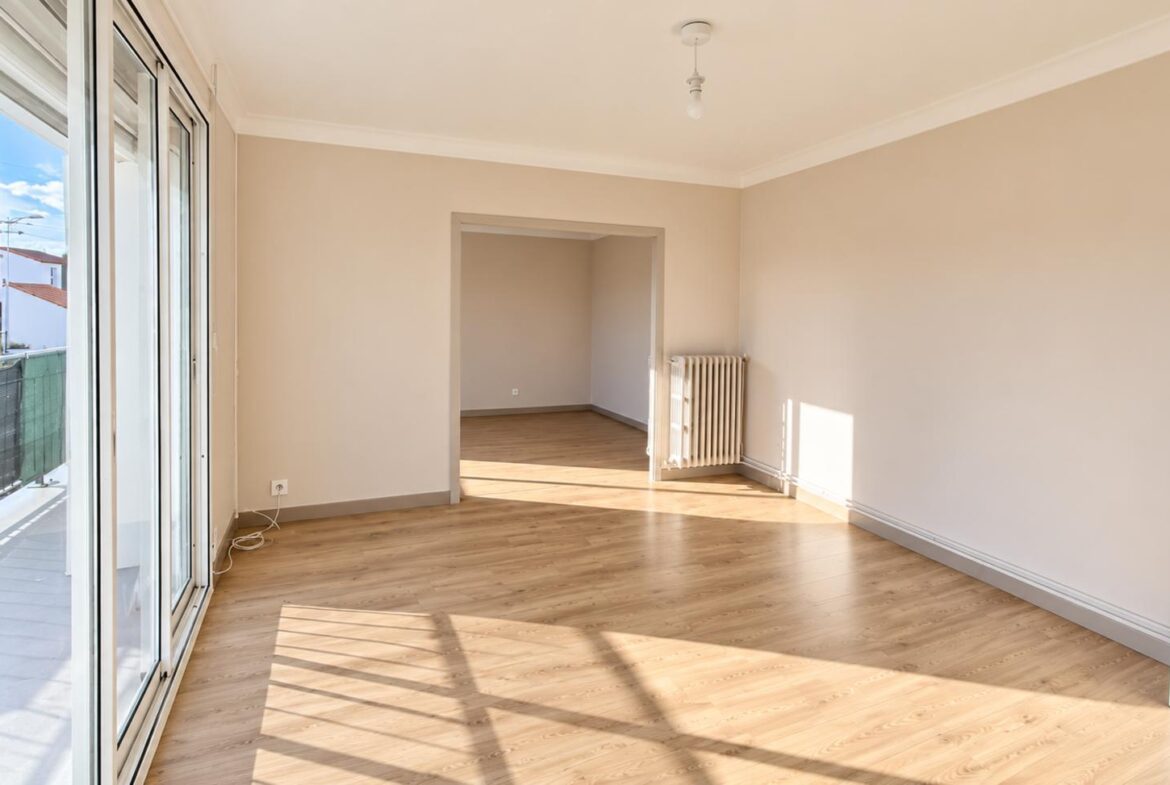 Location Appartement 80 m² à Les Sables-d’Olonne 900 € CC /mois