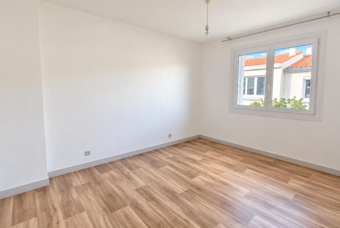 Location Appartement 80 m² à Les Sables-d’Olonne 900 € CC /mois