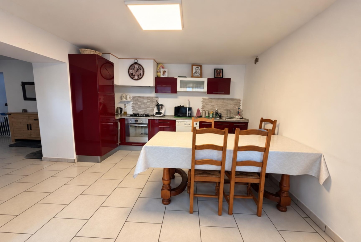Vente Maison 79 m² à Saint-Étienne-du-Bois 167 000 €