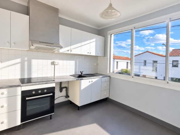 Location Appartement 80 m² à Les Sables-d’Olonne 900 € CC /mois