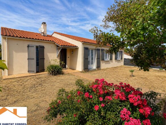 Vente Maison 133 m² à Saint-Denis-la-Chevasse 295 000 €