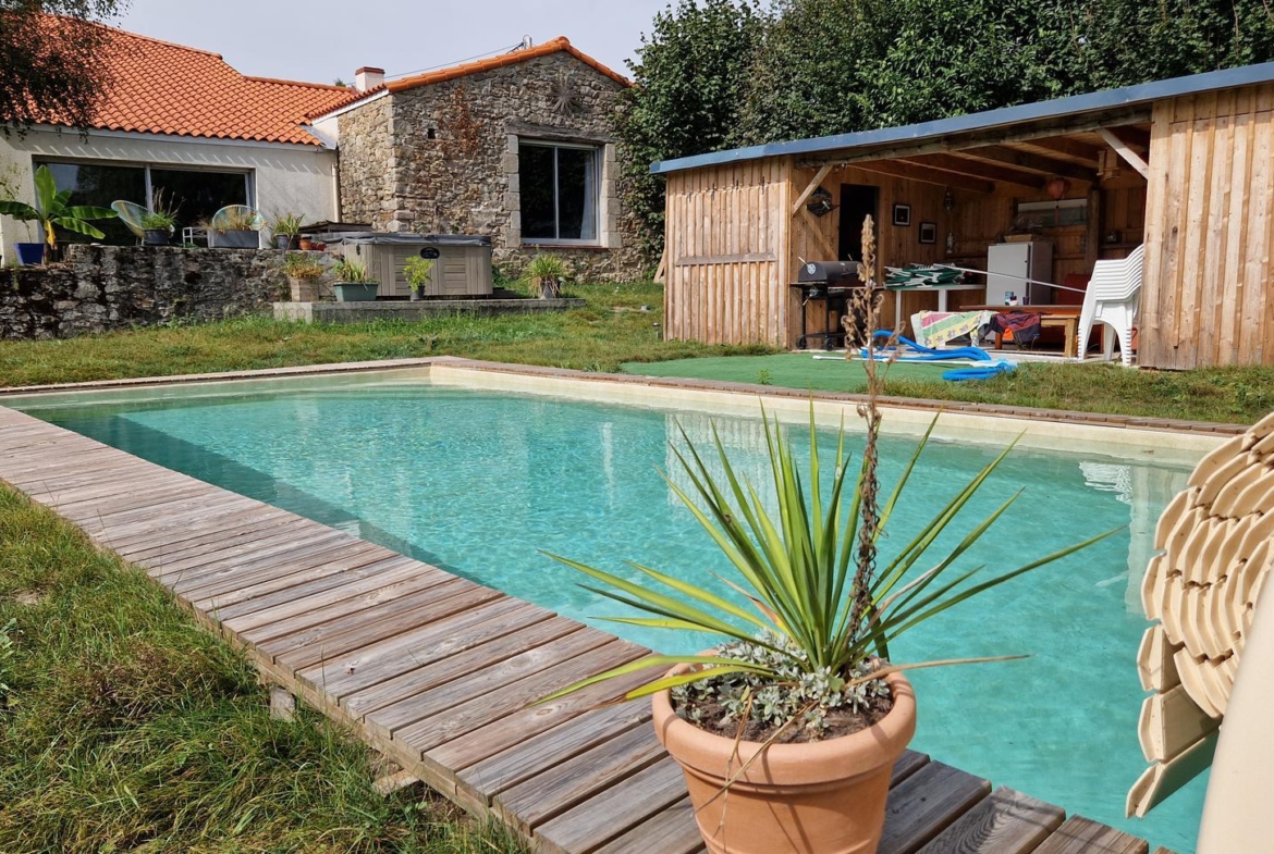 Vente Maison à Les Lucs-sur-Boulogne 297 000 €